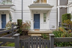 11-2838 Livingstone Avenue  Abbotsford, BC V2T 0J1