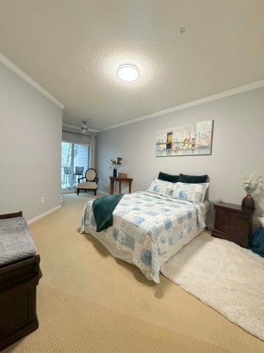 304-5646 200 Street, Langley, BC 