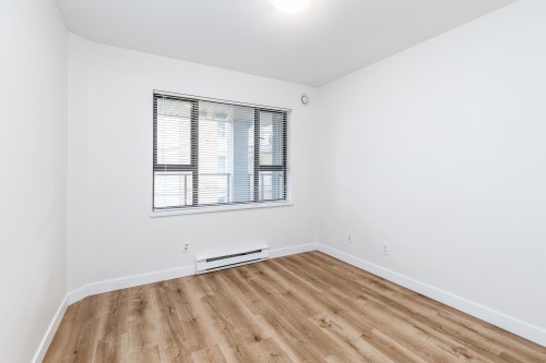 201-15241 18 Avenue, Surrey, BC 