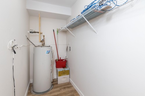 201-15241 18 Avenue, Surrey, BC 