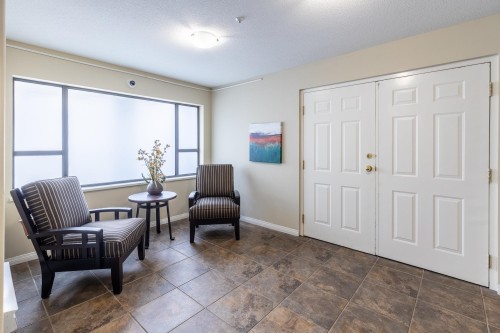 201-15241 18 Avenue, Surrey, BC 