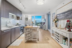 3312-13750 100 Avenue  Surrey, BC V3T 0L3