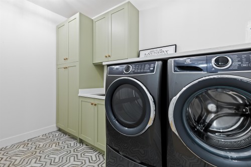 19851 37 Avenue, Langley, BC 