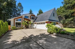 1571 136 Street  Surrey, BC V4A 5H3