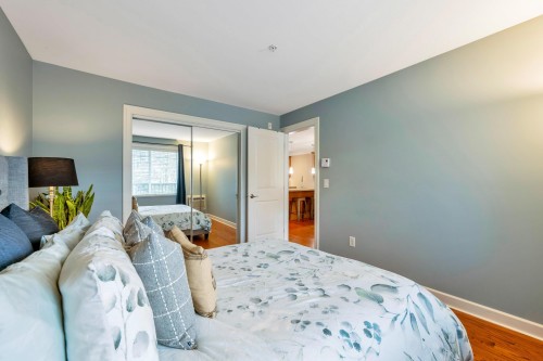 206-15357 Roper Avenue, White Rock, BC 