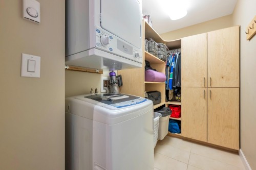 206-15357 Roper Avenue, White Rock, BC 