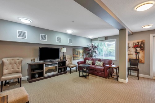 206-15357 Roper Avenue, White Rock, BC 