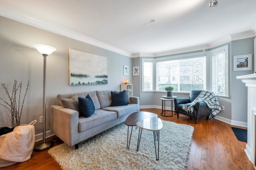 206-15357 Roper Avenue, White Rock, BC 