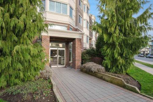 206-15357 Roper Avenue, White Rock, BC 