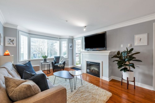 206-15357 Roper Avenue, White Rock, BC 