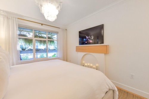 203-15621 Marine Drive, White Rock, BC 