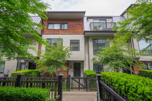 40-15688 28 Avenue  Surrey, BC V3Z 0N1