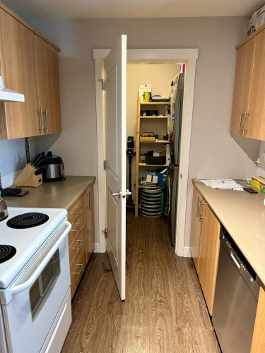 206-19388 65 Avenue, Surrey, BC 