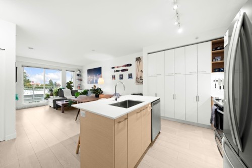 623-13963 105 Boulevard, Surrey, BC 