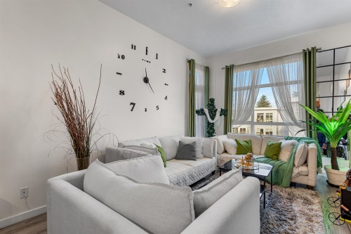 516-13733 107A Avenue, Surrey, BC 