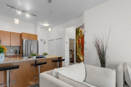 516-13733 107A Avenue, Surrey, BC 