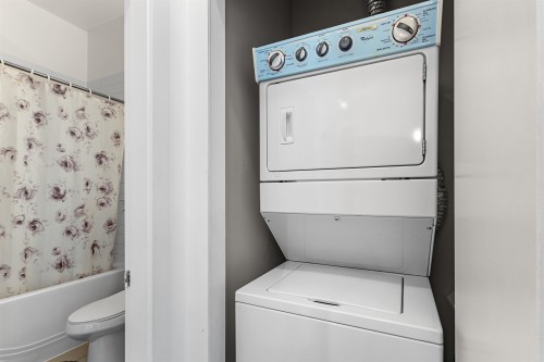 516-13733 107A Avenue, Surrey, BC 