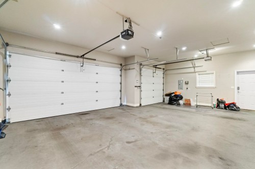 3918 156B Street, Surrey, BC 