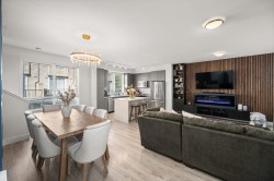 75-9718 161a Street  Surrey, BC V4N 6S7