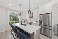 31-20155 84 Avenue  Langley, BC V2Y 3R3