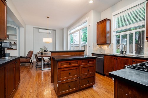 6075 165A Street, Surrey, BC 