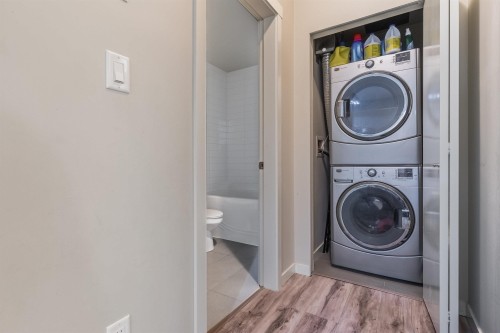 220-13789 107A Avenue, Surrey, BC 