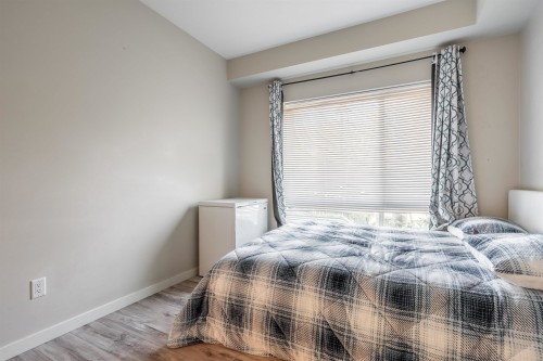 220-13789 107A Avenue, Surrey, BC 