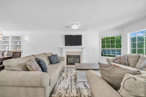 13330 59B Avenue, Surrey, BC 