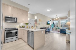 219-2120 Gladwin Road  Abbotsford, BC V2S 0L7