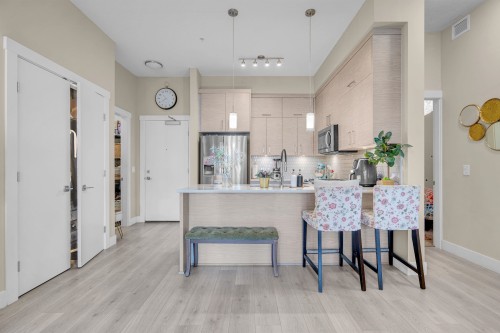 219-2120 Gladwin Road, Abbotsford, BC 