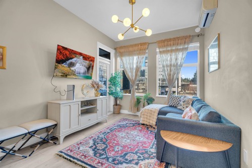 219-2120 Gladwin Road, Abbotsford, BC 