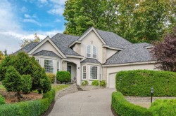 16683 77 Avenue  Surrey, BC V4N 2B9