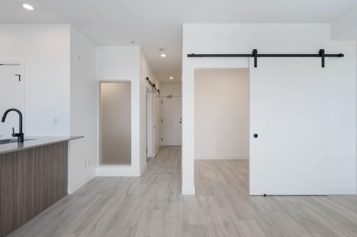 307-32828 Landeau Place, Abbotsford, BC 