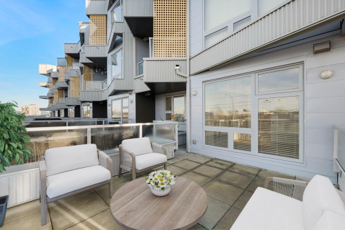 307-32828 Landeau Place, Abbotsford, BC 