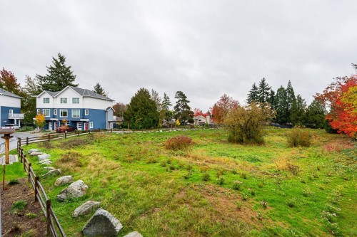 23-19330 Fairway Drive, Surrey, BC 