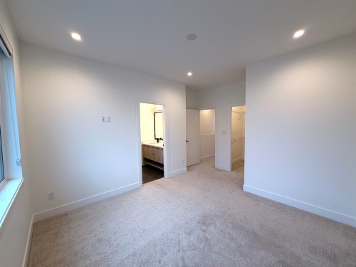 23-19330 Fairway Drive, Surrey, BC 