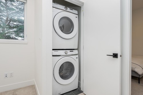 23-19330 Fairway Drive, Surrey, BC 