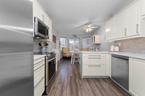 209-2491 Gladwin Road, Abbotsford, BC 