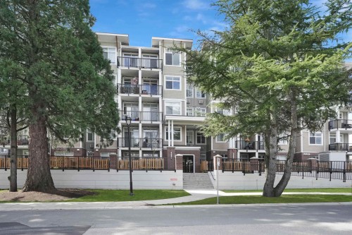 305-20686 Eastleigh Crescent  Langley, BC V3A 0M4