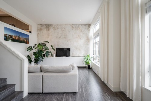 17-14057 60A Avenue, Surrey, BC 