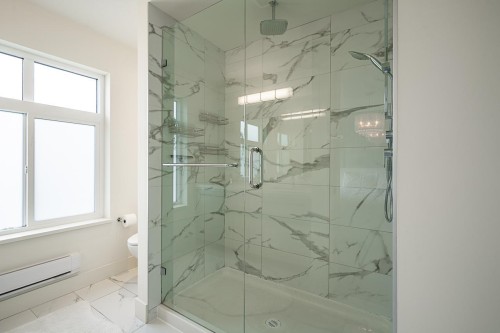 17-14057 60A Avenue, Surrey, BC 