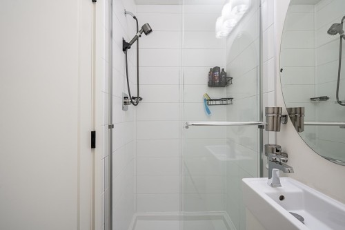 17-14057 60A Avenue, Surrey, BC 