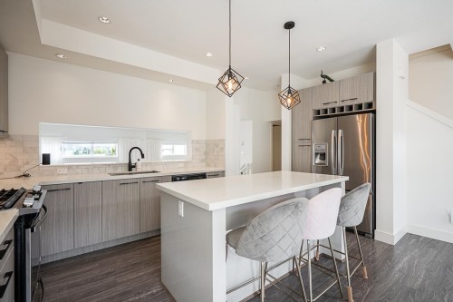 17-14057 60A Avenue, Surrey, BC 