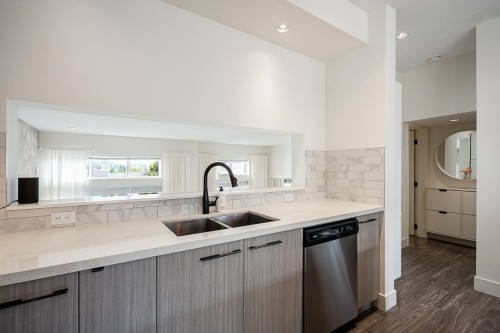 17-14057 60A Avenue, Surrey, BC 