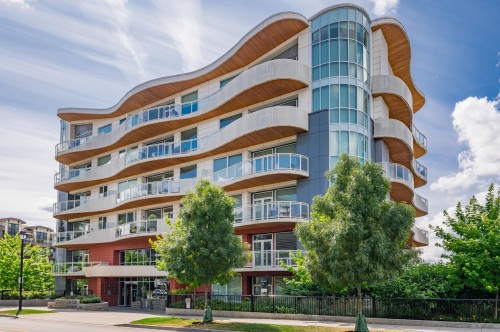 112-20416 Park Avenue  Langley, BC V3A 0N2