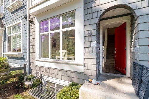 8-16678 25 Avenue  Surrey, BC V3Z 0Z2