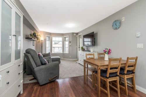 330-5660 201A Street, Langley, BC 