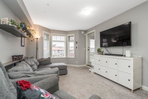 330-5660 201A Street, Langley, BC 