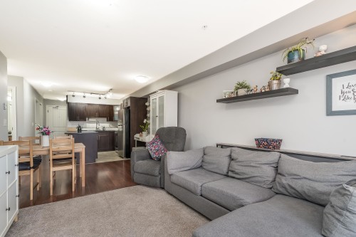 330-5660 201A Street, Langley, BC 