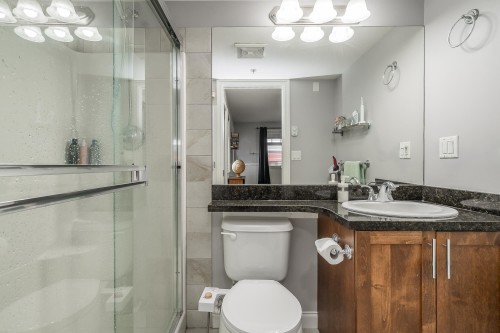 330-5660 201A Street, Langley, BC 